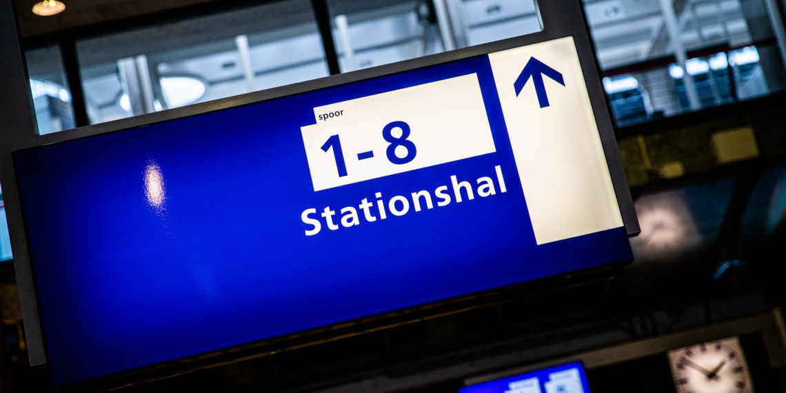 Alleen winkels op begane grond en eerste etage V&D pand