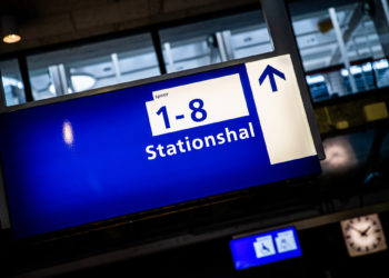 Alleen winkels op begane grond en eerste etage V&D pand