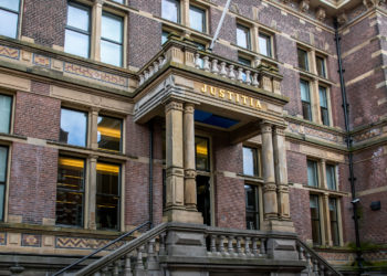 Alleen winkels op begane grond en eerste etage V&D pand