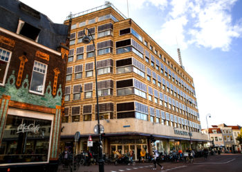 Alleen winkels op begane grond en eerste etage V&D pand