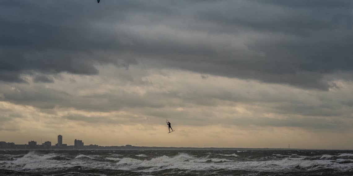 Ook tijdens storm Dennis is het verboden om de pier te betreden