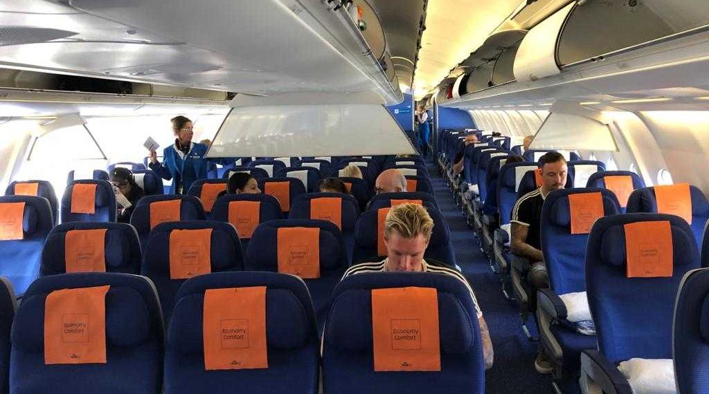 Frank zit in een van de laatste (Europese-)vluchten naar Bonaire