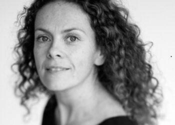 Theatermaker Liesbeth Rood vertelt over haar indrukwekkende project ‘Fluisterende Huizen’