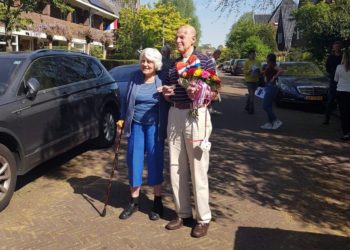 Heemstedenaar Hans Kerkhoff is geridderd in coronastijl