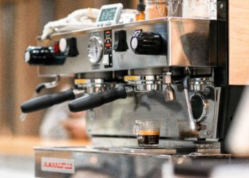 Hildo Makkes van der Deijl (KHN) geeft een update over de Haarlemse horeca