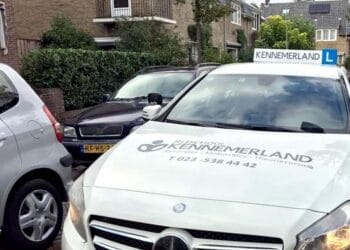 Rijscholen lopen achterstand door coronacrisis langzaam in