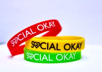 Merel de Jager, bedenker van Social Okay, legt het concept uit