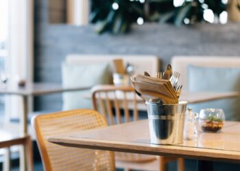 Met Haarlemse app “FreeTable” moet spontaan uit eten gaan weer kunnen