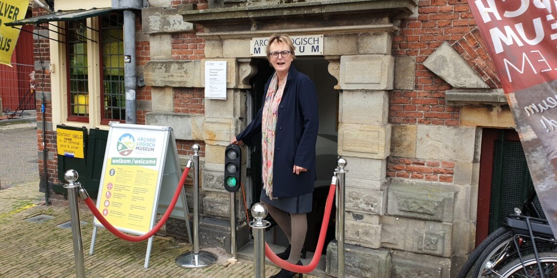 Wethouder Meijs heropent Archeologisch Museum Haarlem