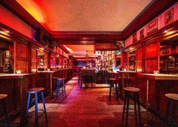 Café eigenaar Daan van Boerdonk blikt vooruit op de aankomende persconferentie