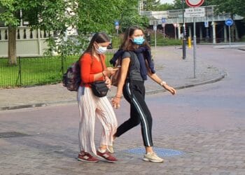 Leerlingen en medewerkers Coornhert Lyceum moeten mondkapjes dragen