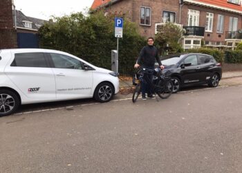 Eerste stap naar autovrij centrum Haarlem: elektrische auto’s delen