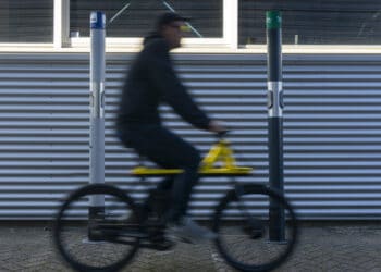 ProRail: verwachte reizigersgroei van 30% tot 2030 – mogelijk meer treinen Haarlem – Amsterdam