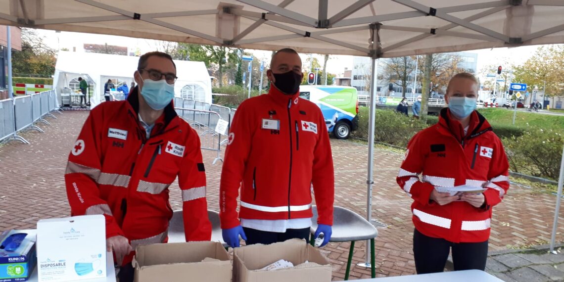 Rode Kruis roept vrijwilligers op om zich aan te melden
