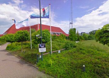 Man uit Haarlem dood aangetroffen in hotel Hengelo, vrouw aangehouden