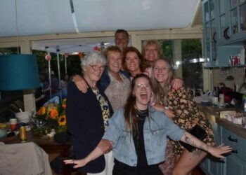 90-jarige Haarlemse opgelicht, kleindochter start inzameling: ”Spaarcentjes weg”