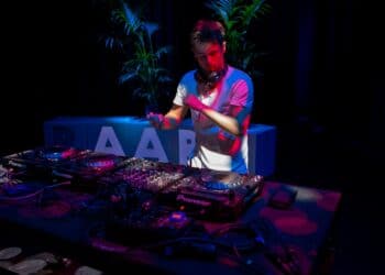 Haarlemse DJ Lars Uri finalist bij Kunstbende