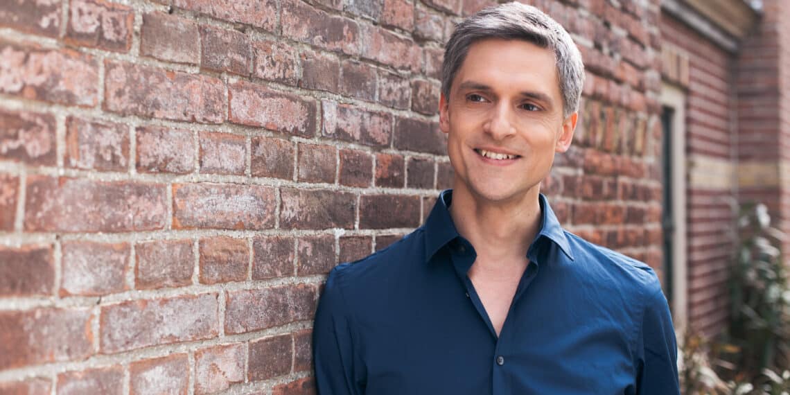 Van succesvolle operazanger naar radiomaker bij Haarlem105