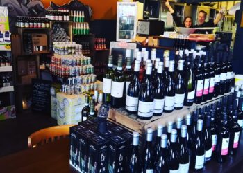 Eetcafe Het Wachtlokaal wordt een eetwinkel