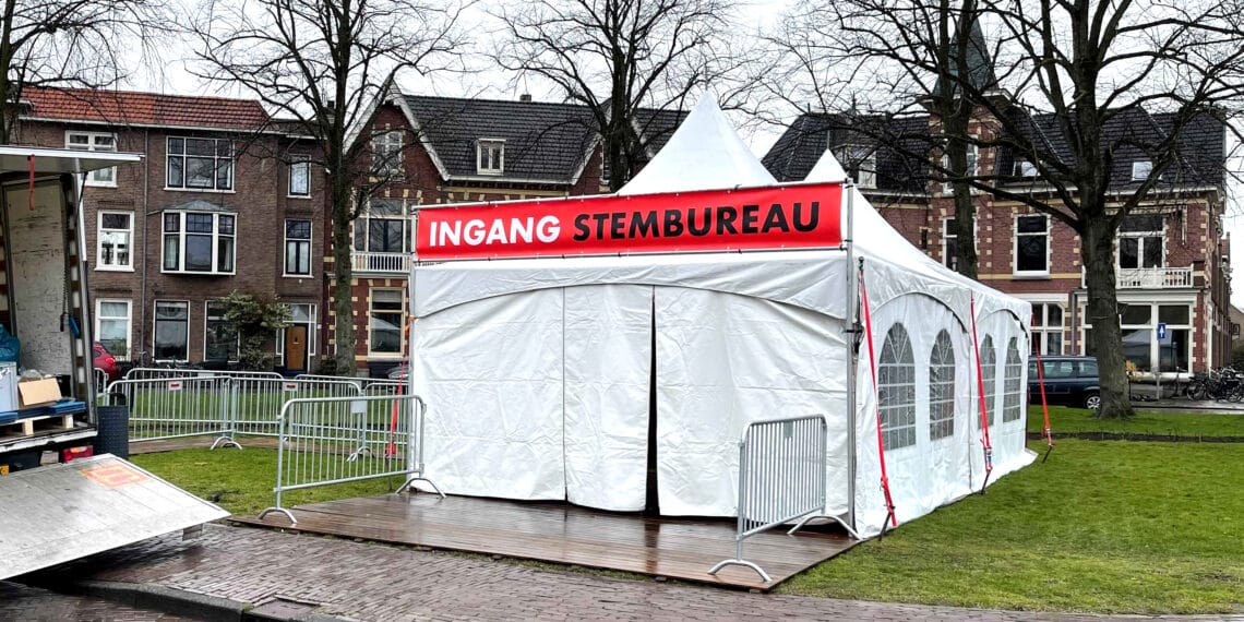Vinden van genoeg ruimte voor stembureaus was een opgave voor Haarlem