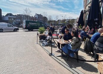 Maatregelen versoepeld: Haarlem geniet van geopende terrassen