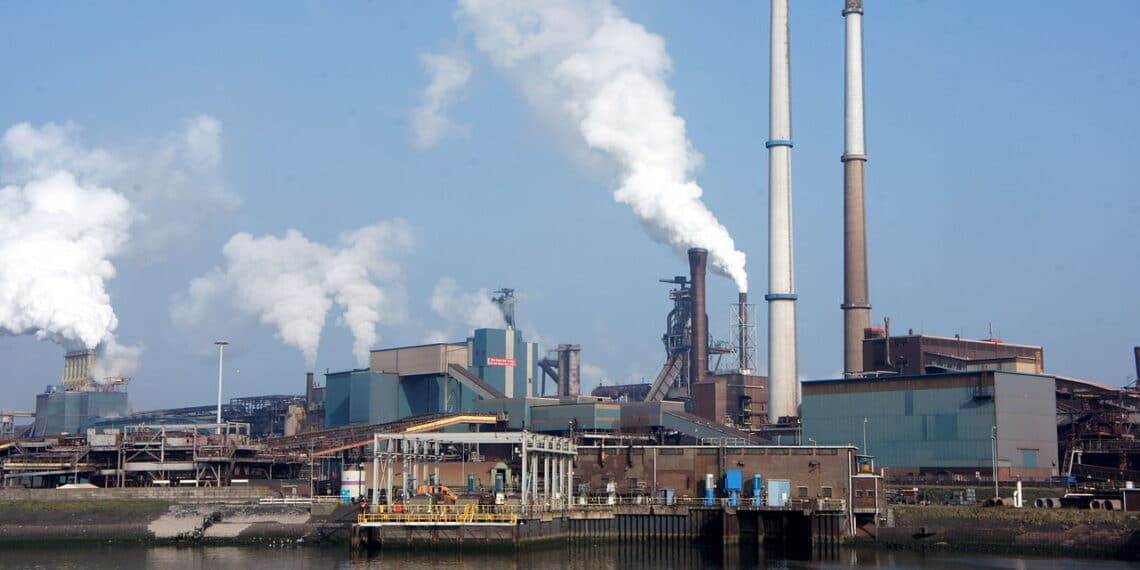 Voorzitter Dorpsraad Wijk aan Zee vindt dat de landelijke overheid moet ingrijpen bij Tata Steel