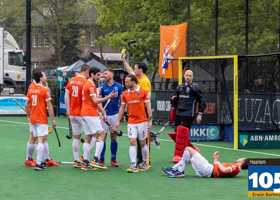 HC Bloemendaal prolongeert landstitel in knallende wedstrijd op het Kopje