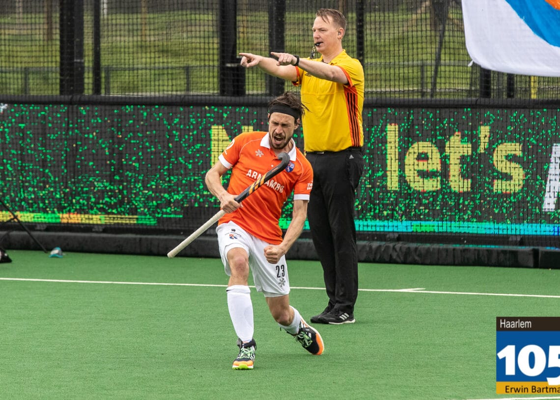 HC Bloemendaal prolongeert landstitel in knallende wedstrijd op het Kopje