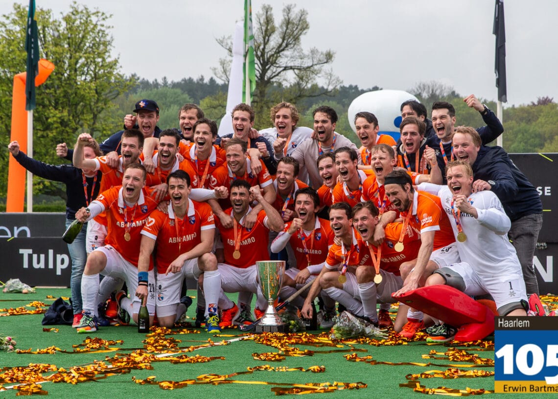 HC Bloemendaal prolongeert landstitel in knallende wedstrijd op het Kopje