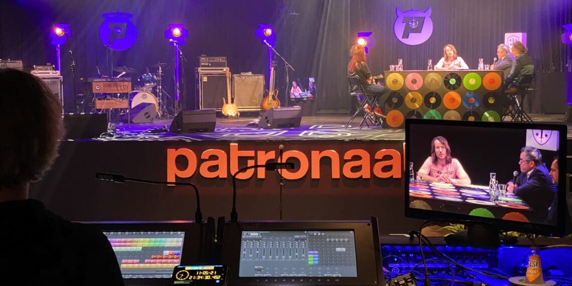 Eerste Nachtwacht Talkshow: Jos Wienen verweert zich kranig in hol van de leeuw