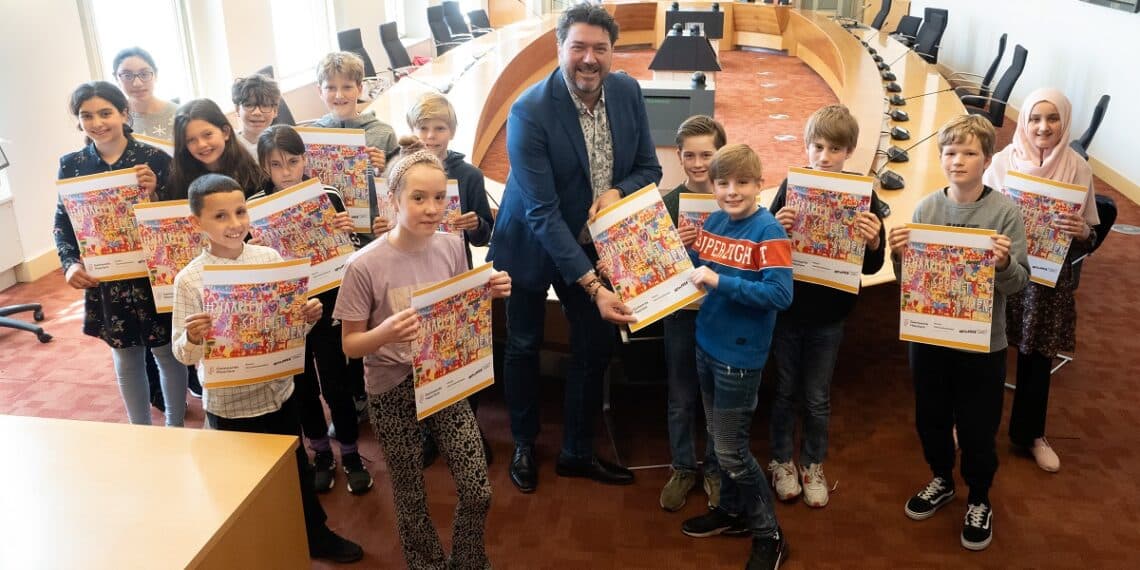 Haarlemse Kinderraad spreekt zich uit tegen discriminatie met postercampagne