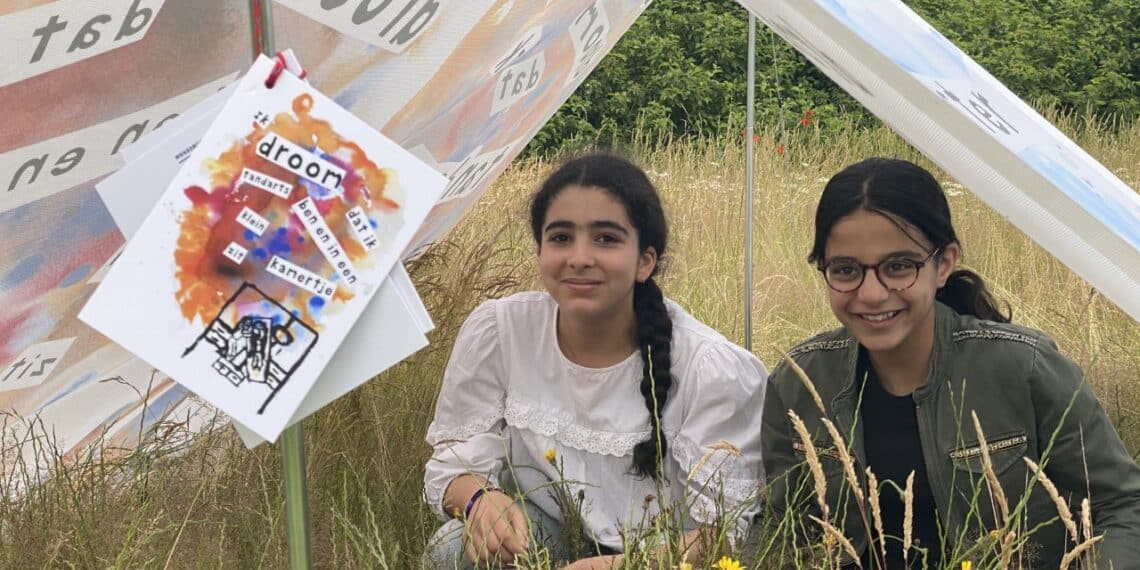 Kinderen dromen weg met kunst in Schalkwijk: “Ik wil profvoetballer worden”