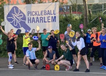 Je sportieve leven weer oppakken? Probeer Pickleball!