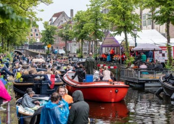 Regen mag pret Spaarnestadconcert niet drukken: “Zo warm om mee te maken”