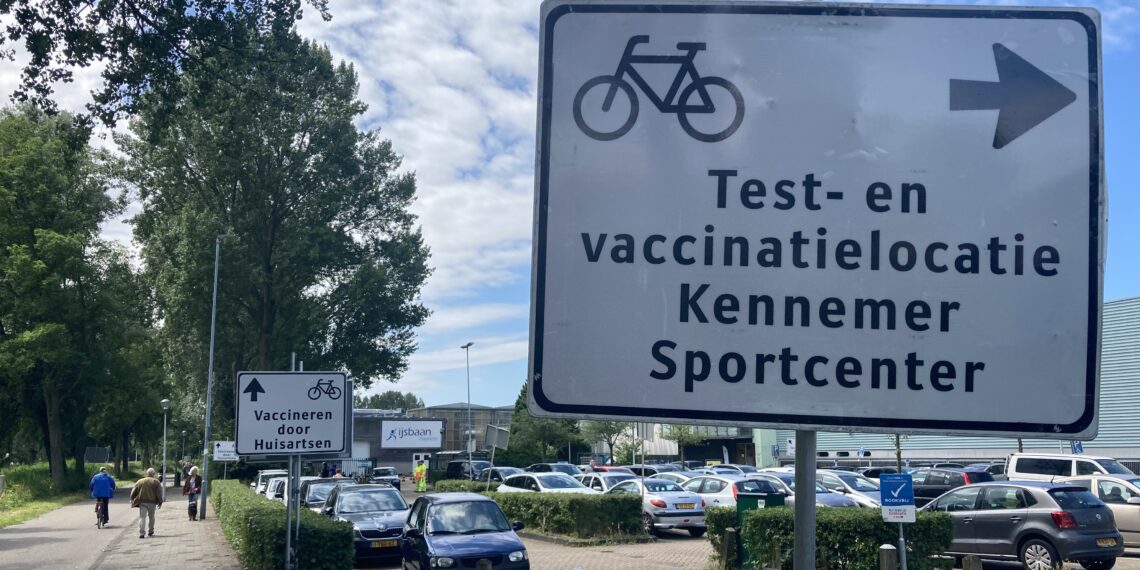Drukte verwacht: vijf dagen lang 1.200 extra vaccinaties rond Kennemer Sportcenter