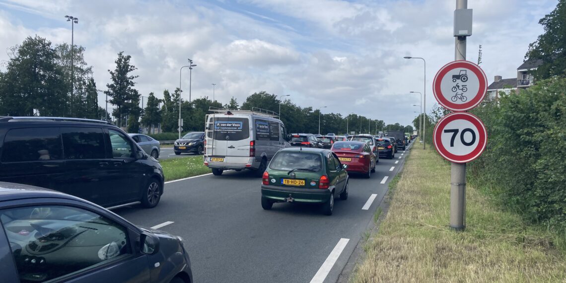 A9 afgesloten na ongelukken, verkeersinfarct in Haarlem