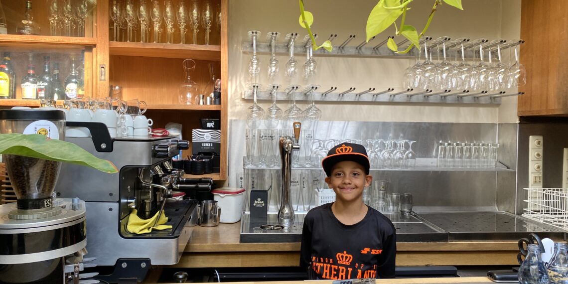 Homerun in het restaurant: honkbal-talenten halen 10.000 euro op voor EK-droom