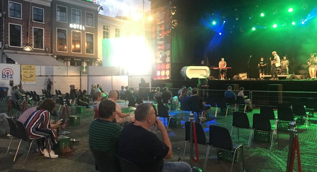 Materiaal- en personeelstekorten voor festivals: “Tenten staan bij teststraten GGD”