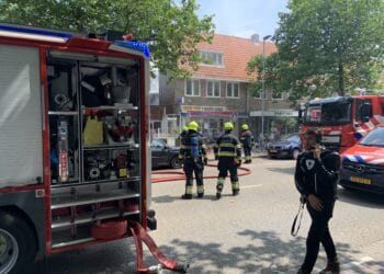 Grote brand Rijksstraatweg onder controle
