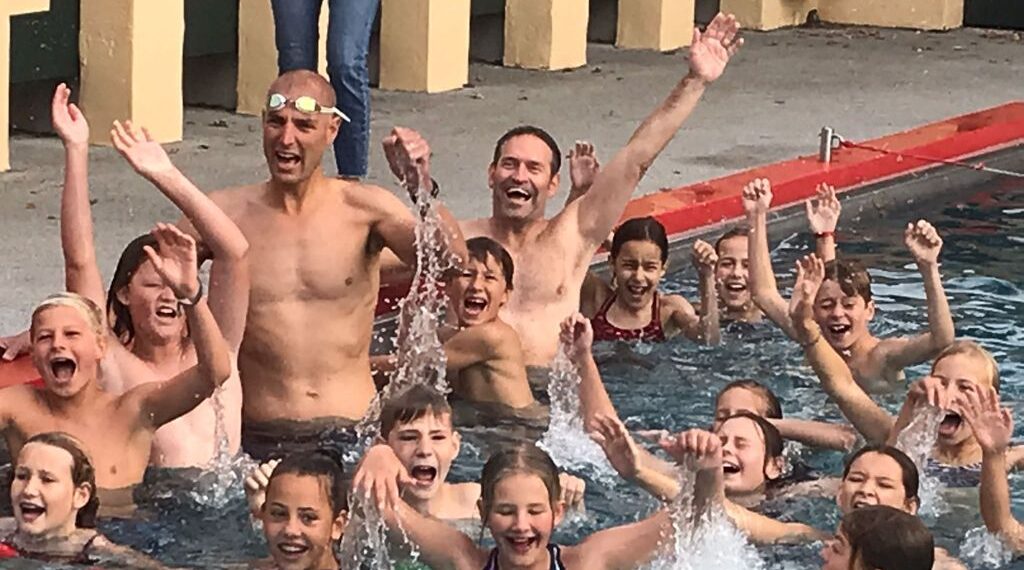 Olympisch zwemkampioen Van der Weijden bij aftrap zwem4daagse in Houtvaart