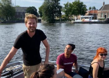 Boot tegen zwerfafval vist Haarlemse wateren leeg: “Nog hoop werk te verrichten”