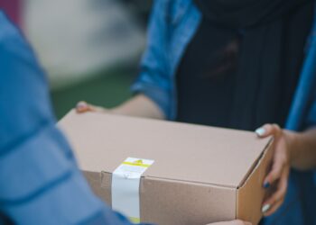 Nepbezorger plundert bankrekeningen van Haarlemse ouderen leeg