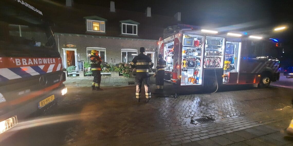 Rookmelder bewijst dienst en redt mensen bij woningbrand