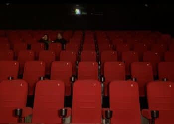 Bioscoop opent om 06,00 uur de deuren