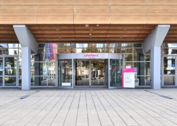 Hogeschool Inholland wil open: “Psychische klachten en leerachterstand alarmerend”