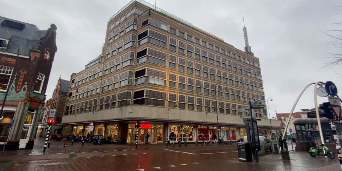 Niet iedereen blij met luxe appartementen in oud V&D-pand: “Liever een zwembad”