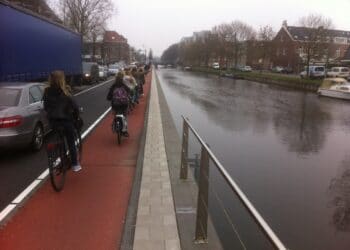 Gemeente gaat fietsveiligheid Leidsevaart onderzoeken na dood 17-jarige Sam