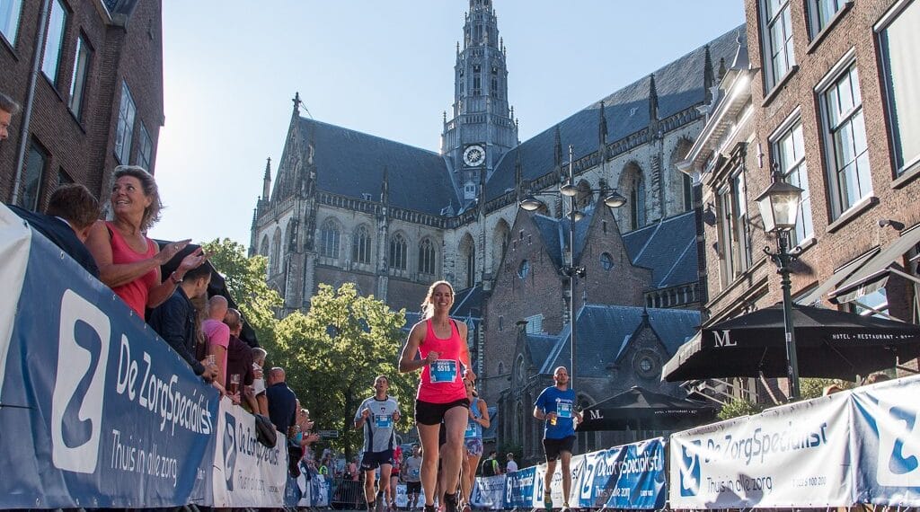 Van koepel naar Koepel: de Grachtenloop gaat dit jaar door in een nieuw jasje