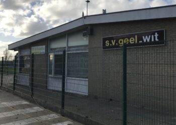 Jeugdtrainer voetbalclub Geel-Wit op non-actief na aanrandingen