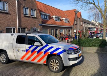 Bewoner gewond naar ziekenhuis na woningbrand in Heemstede
